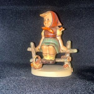 Sitting Girl-Hum 112 3/0;Height; 4.00" 
Made in Germany -1938